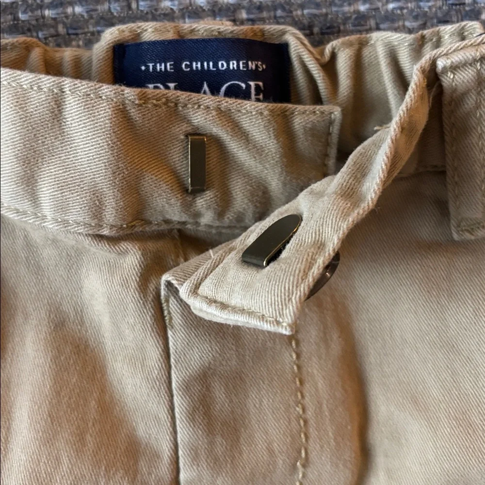 5/$25 🌟 the Children’s Place Khaki Chinos – 12-18 Months – Classic & Comfy! 🤎